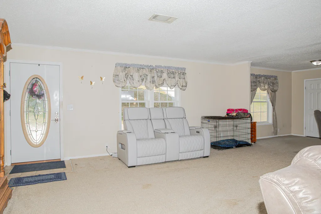 8882 Highway 761 Nancy KY 42544