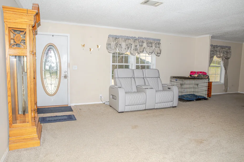 8882 Highway 761 Nancy KY 42544