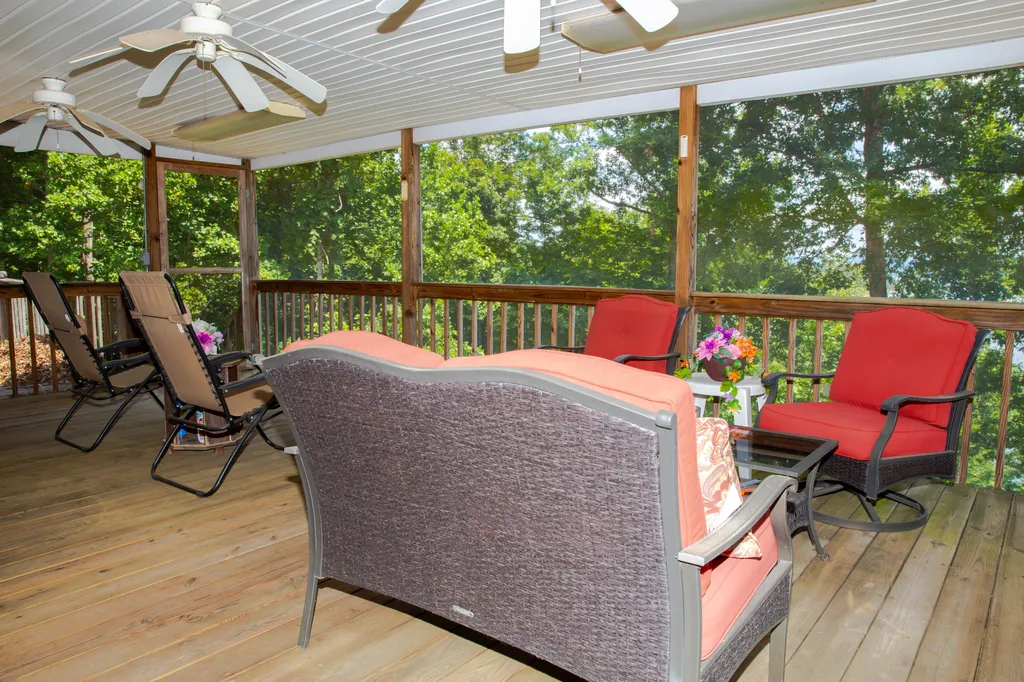 8882 Highway 761 Nancy KY 42544