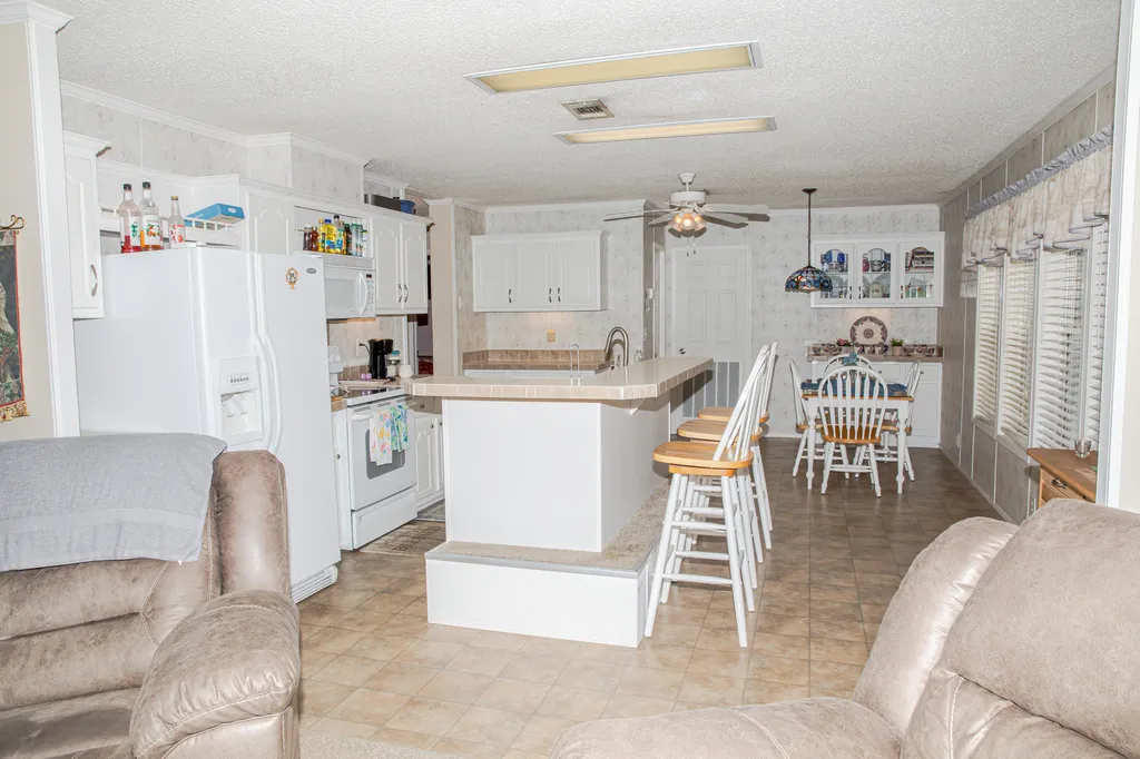 8882 Highway 761 Nancy KY 42544