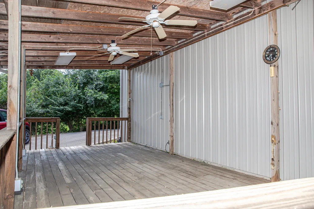 8882 Highway 761 Nancy KY 42544
