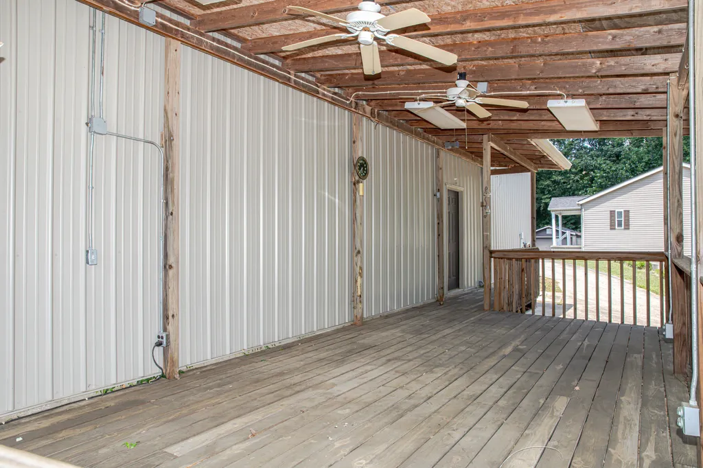 8882 Highway 761 Nancy KY 42544
