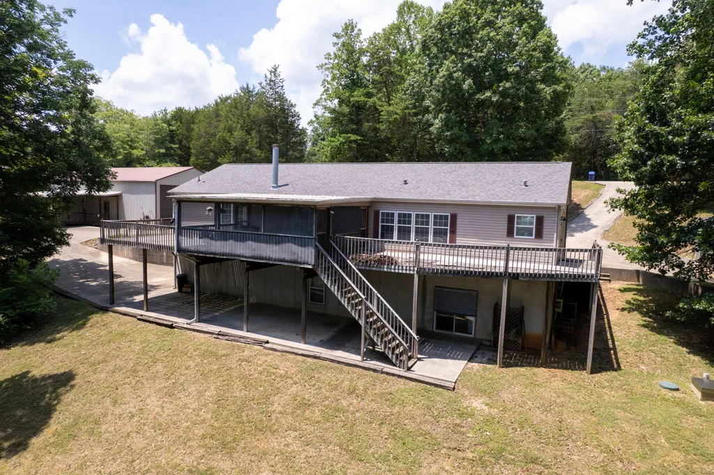 8882 Highway 761 Nancy KY 42544