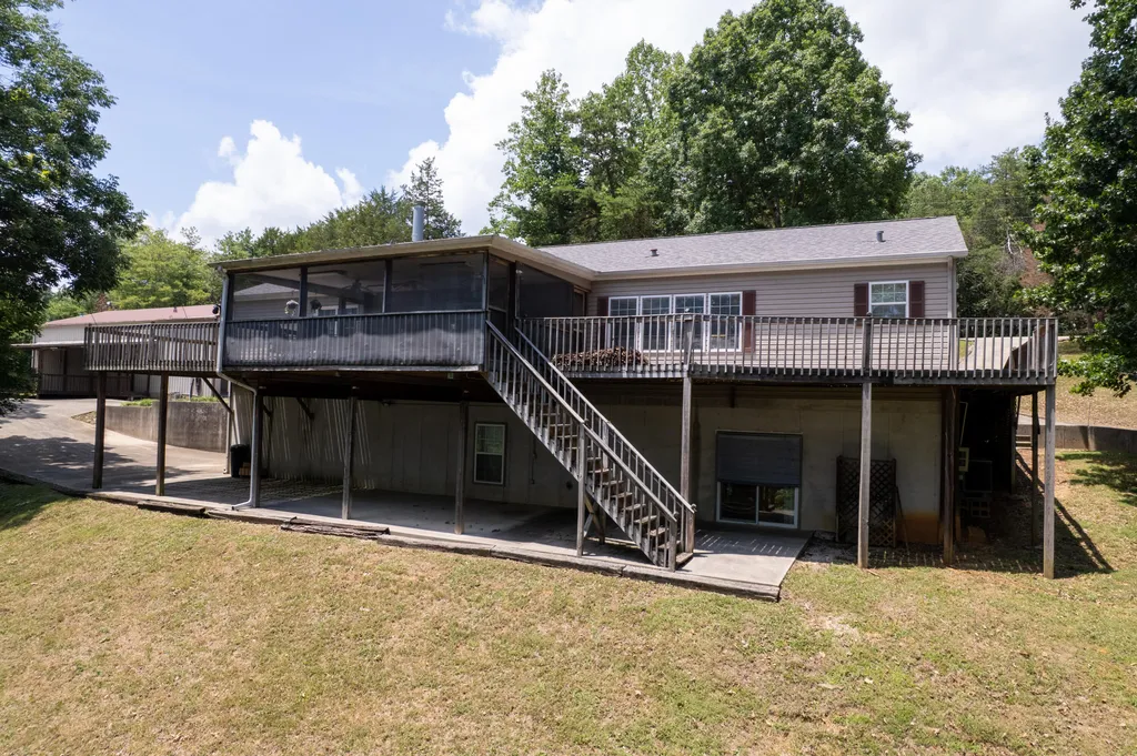 8882 Highway 761 Nancy KY 42544