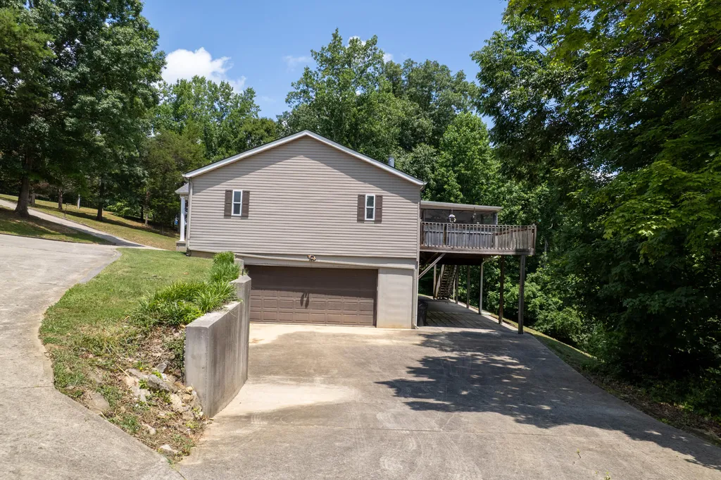 8882 Highway 761 Nancy KY 42544