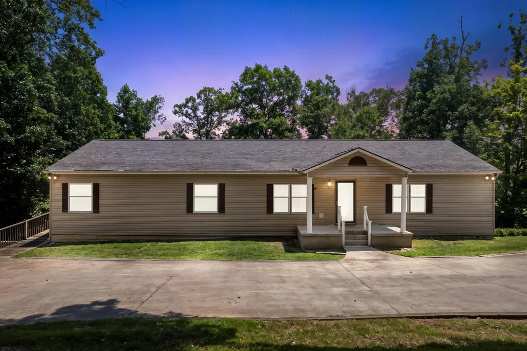 8882 Highway 761 Nancy KY 42544