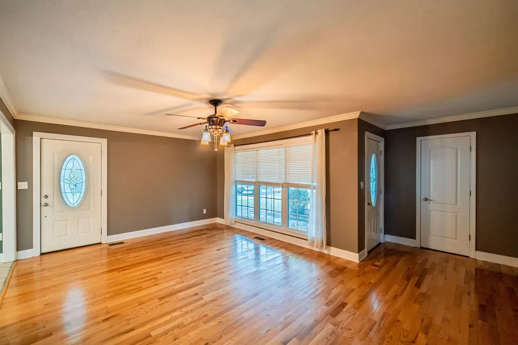 1303 Shelby Mccallum Drive Benton KY 42025