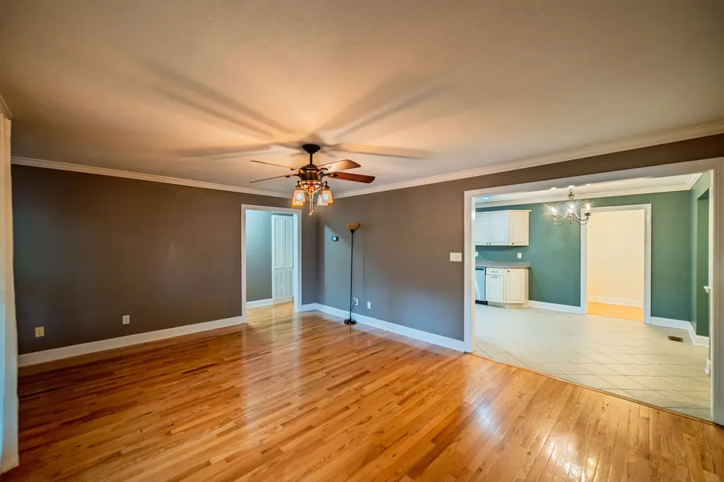 1303 Shelby Mccallum Drive Benton KY 42025