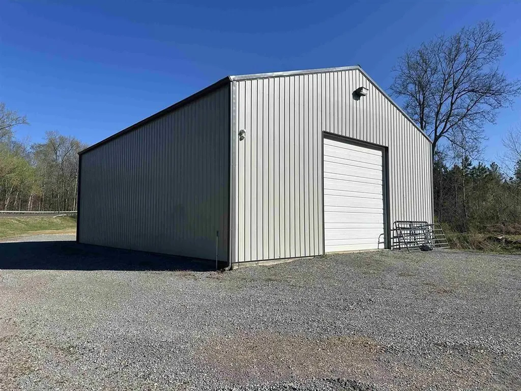 13217 S State Route 121 New Concord KY 42076
