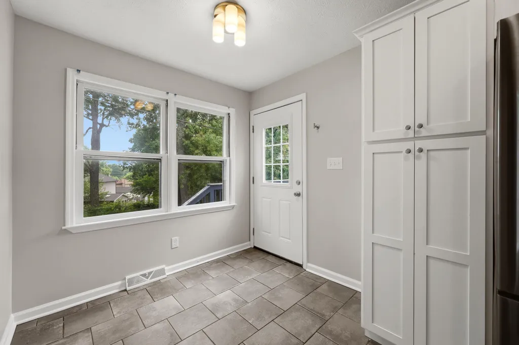 1137 Wood Ridge Road Lexington KY 40514