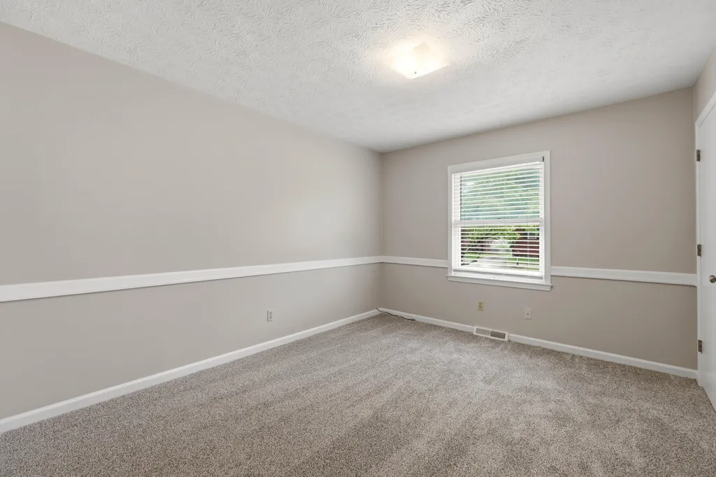 1137 Wood Ridge Road Lexington KY 40514