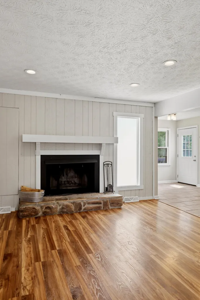 1137 Wood Ridge Road Lexington KY 40514