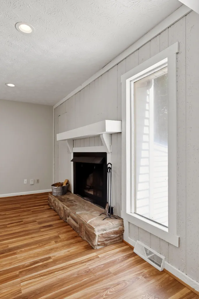 1137 Wood Ridge Road Lexington KY 40514