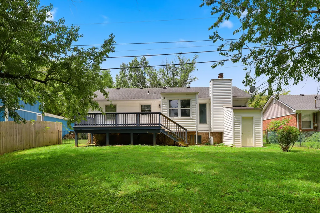1137 Wood Ridge Road Lexington KY 40514