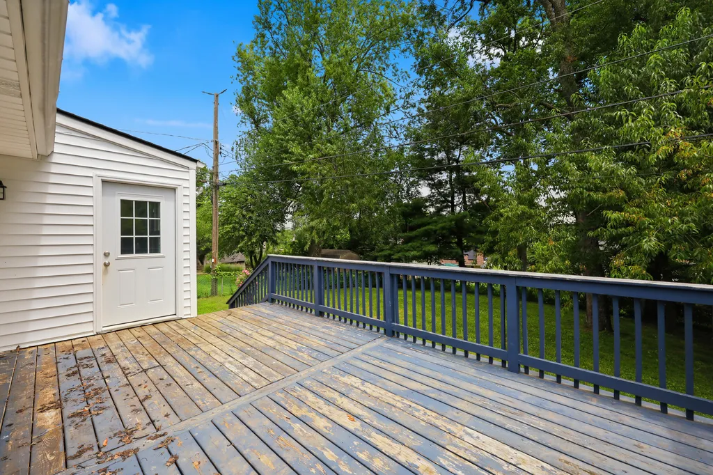 1137 Wood Ridge Road Lexington KY 40514