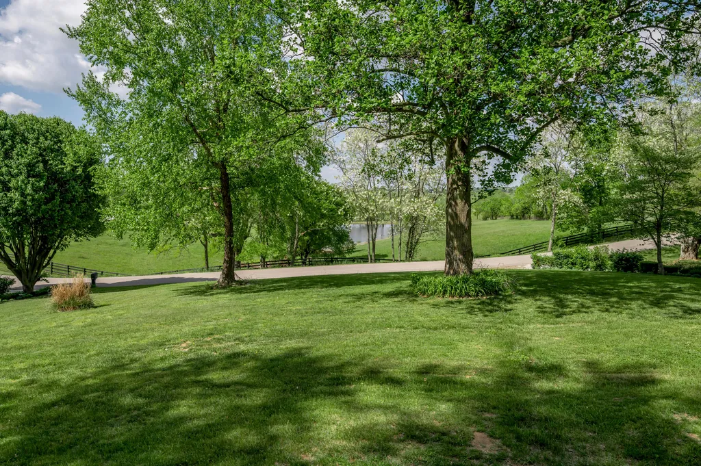6356 Van Meter Road Winchester KY 40391