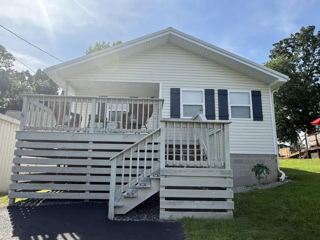 123 Sherwood Drive Gilbertsville KY 42044