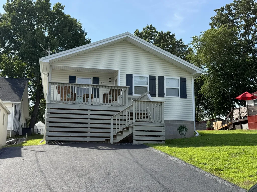 123 Sherwood Drive Gilbertsville KY 42044