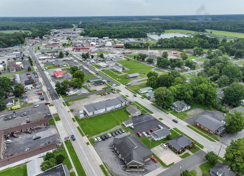 00 Main Street Benton KY 42025