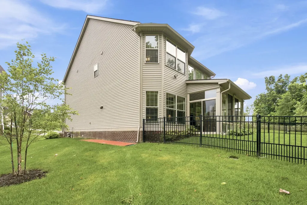 1955 Cattle Path Lexington KY 40509