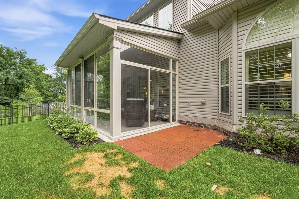 1955 Cattle Path Lexington KY 40509