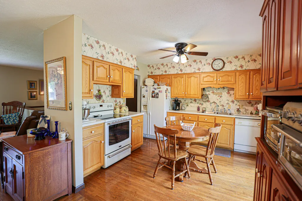98 Gordon Road Benton KY 42025