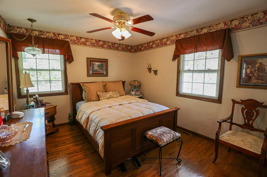 98 Gordon Road Benton KY 42025