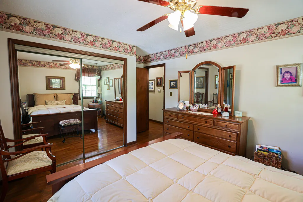 98 Gordon Road Benton KY 42025