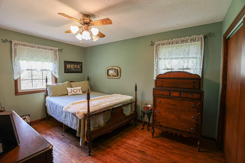 98 Gordon Road Benton KY 42025