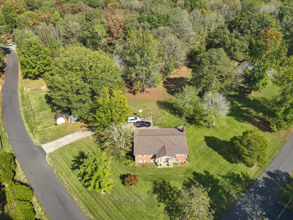 98 Gordon Road Benton KY 42025