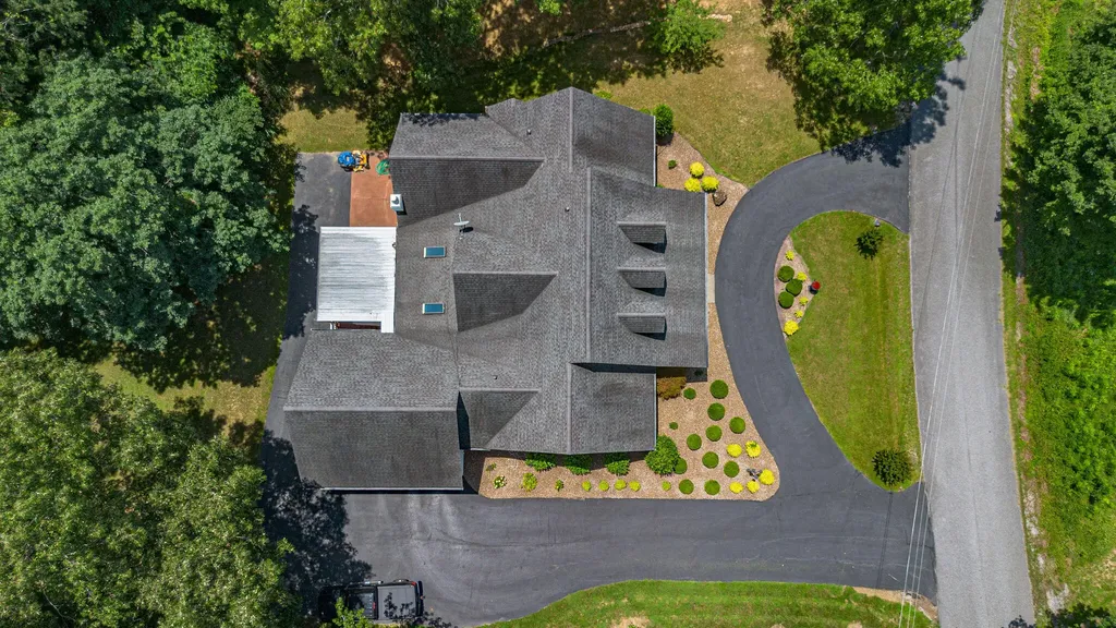 631 Chickasaw Bluff Road Benton KY 42025