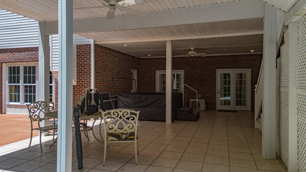 631 Chickasaw Bluff Road Benton KY 42025