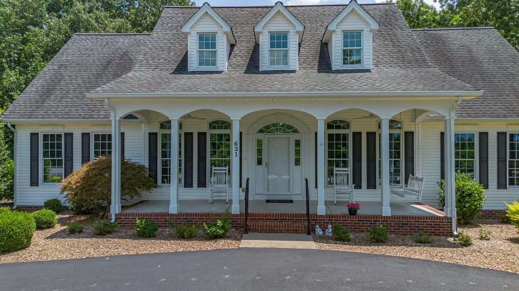 631 Chickasaw Bluff Road Benton KY 42025
