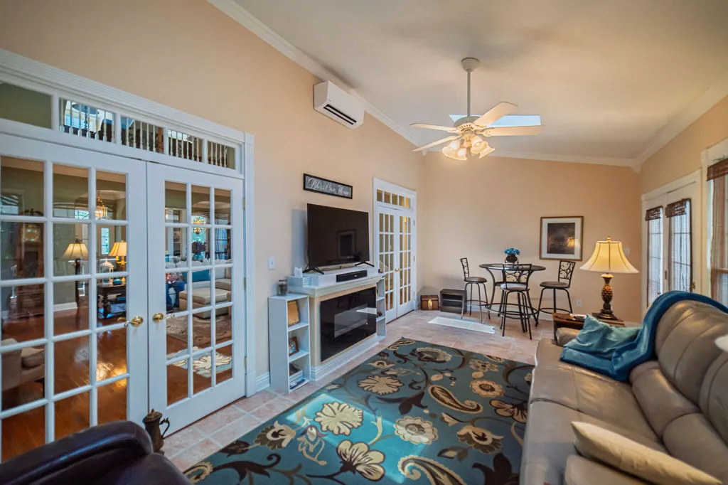 631 Chickasaw Bluff Road Benton KY 42025