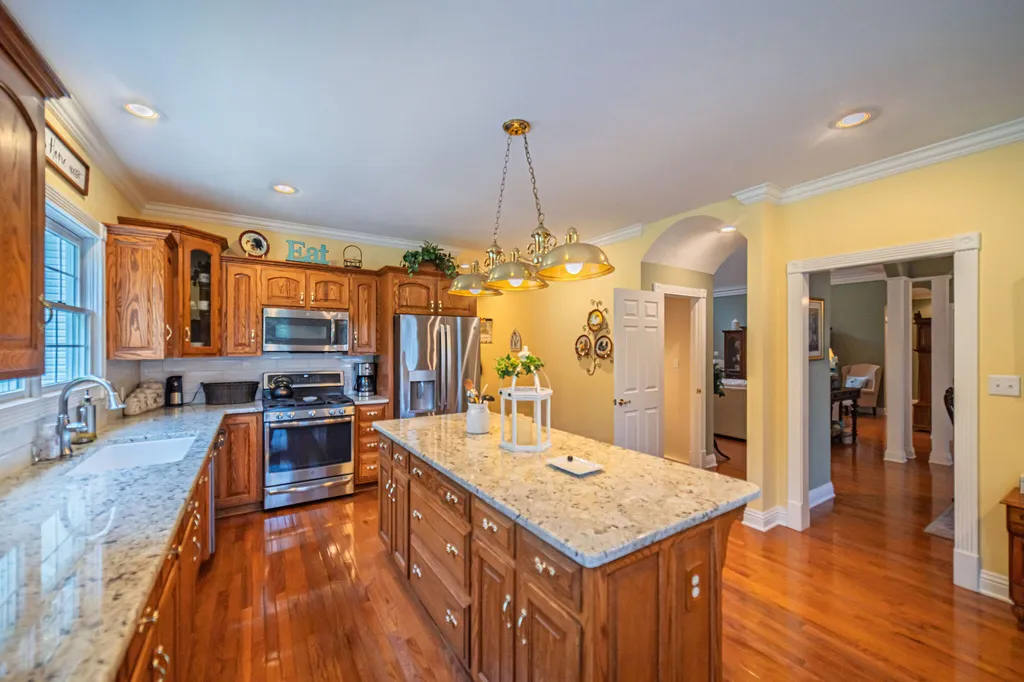631 Chickasaw Bluff Road Benton KY 42025