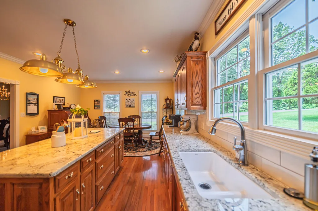 631 Chickasaw Bluff Road Benton KY 42025