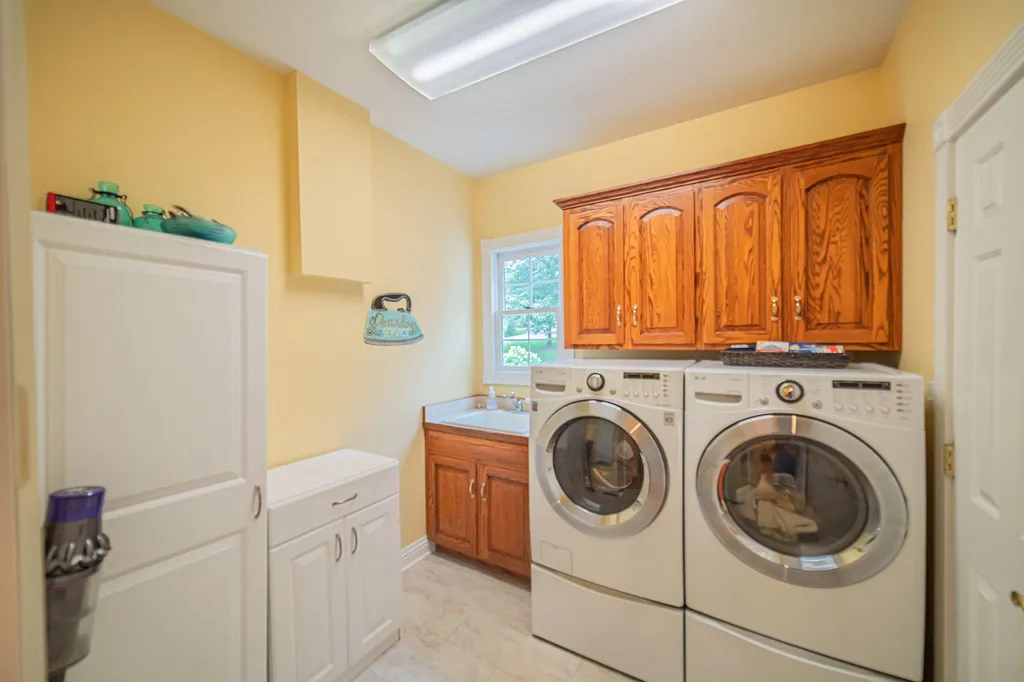 631 Chickasaw Bluff Road Benton KY 42025