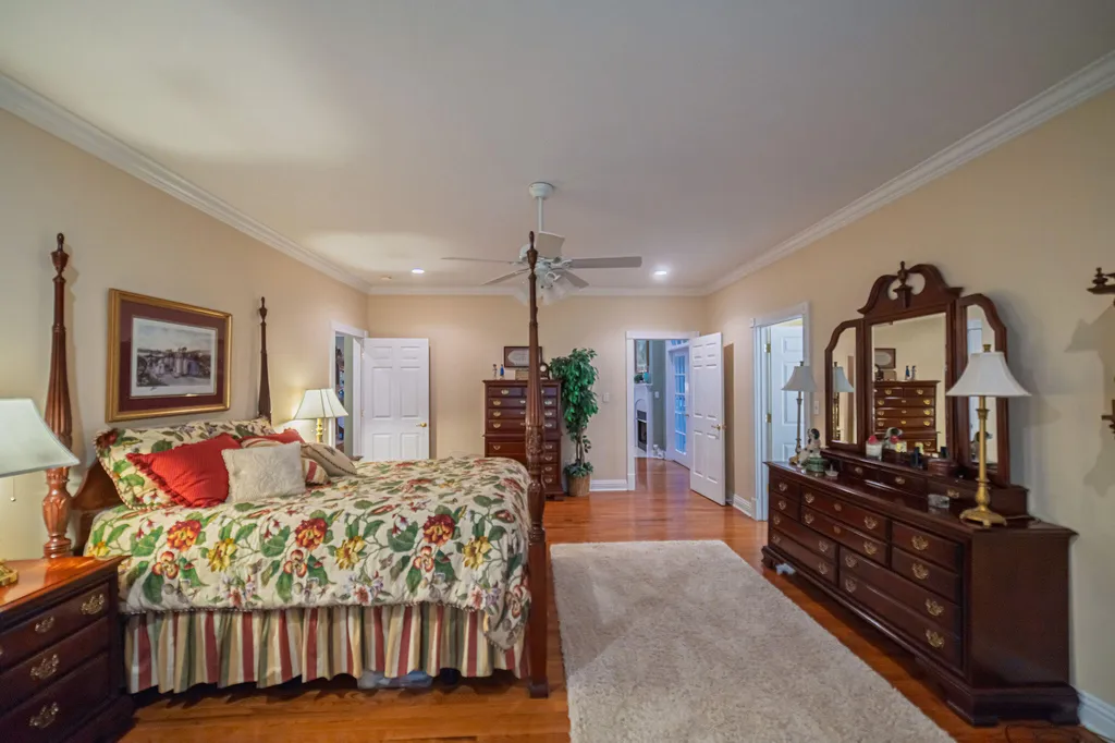 631 Chickasaw Bluff Road Benton KY 42025