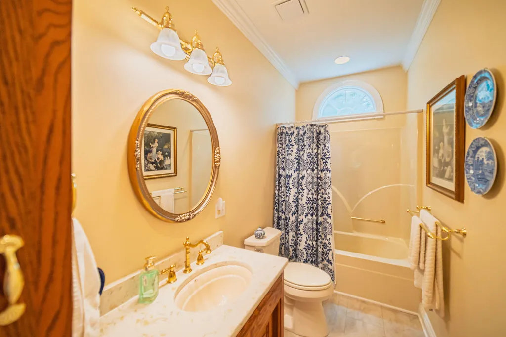 631 Chickasaw Bluff Road Benton KY 42025