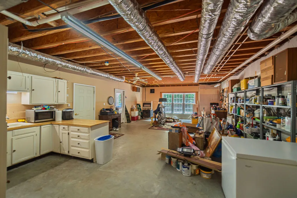 631 Chickasaw Bluff Road Benton KY 42025