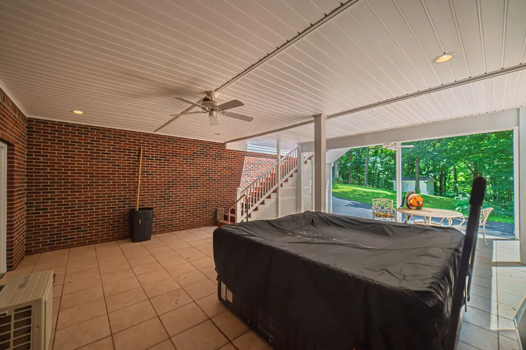631 Chickasaw Bluff Road Benton KY 42025