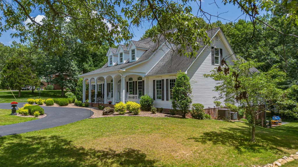 631 Chickasaw Bluff Road Benton KY 42025