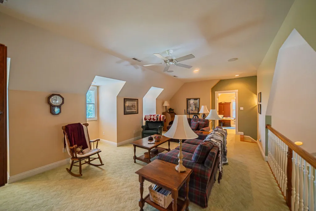 631 Chickasaw Bluff Road Benton KY 42025