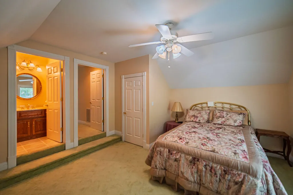 631 Chickasaw Bluff Road Benton KY 42025