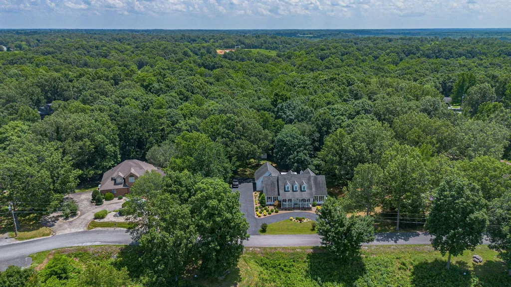 631 Chickasaw Bluff Road Benton KY 42025