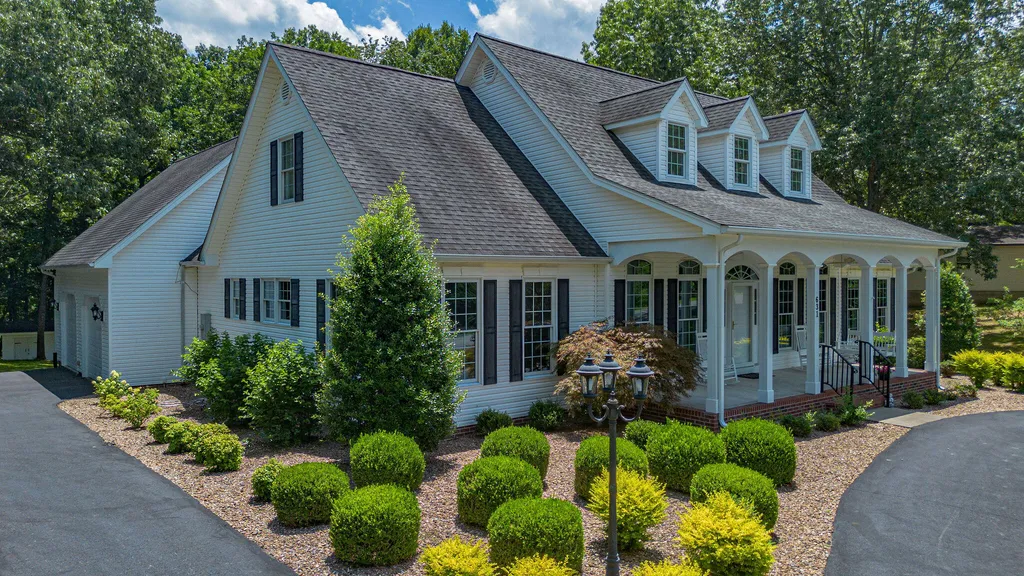 631 Chickasaw Bluff Road Benton KY 42025