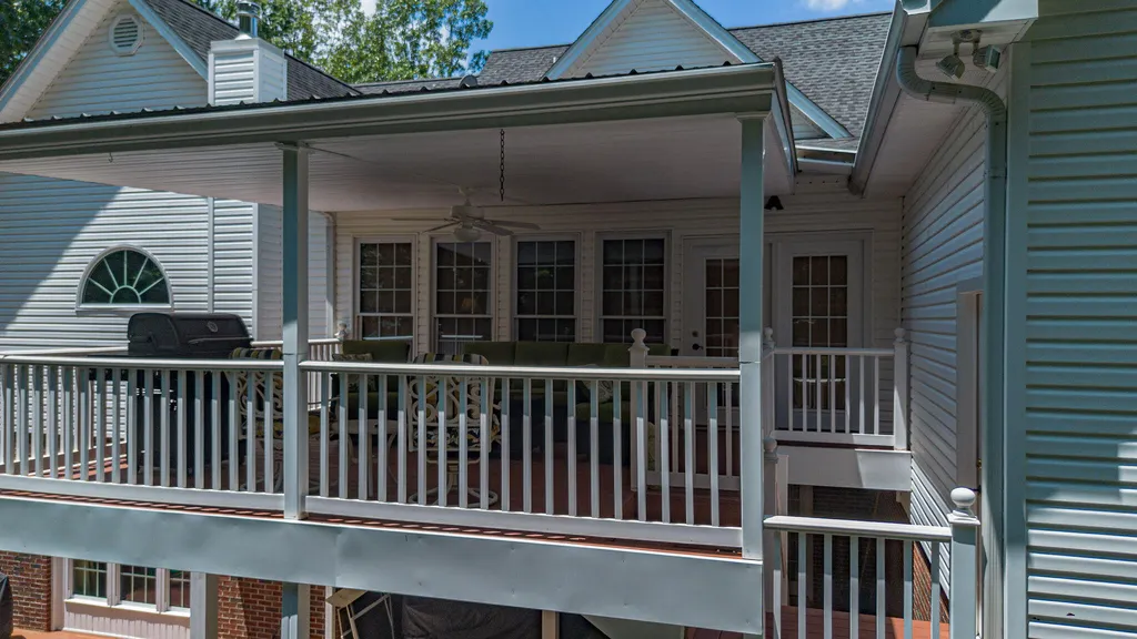 631 Chickasaw Bluff Road Benton KY 42025