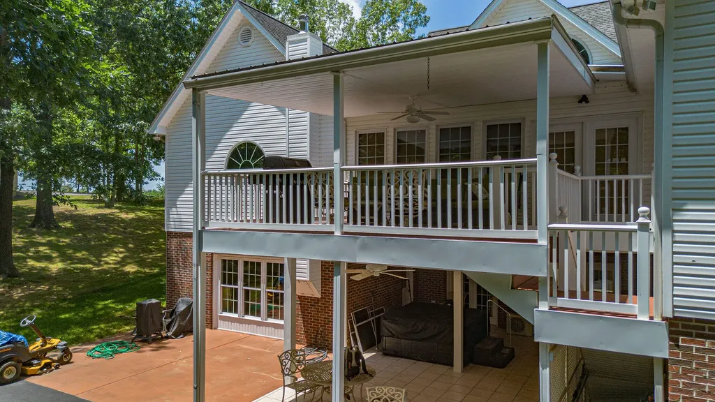 631 Chickasaw Bluff Road Benton KY 42025