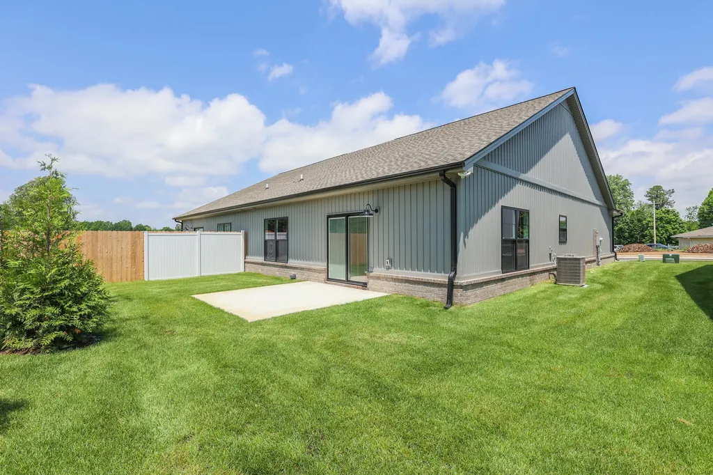809 Violet Court Paducah KY 42001