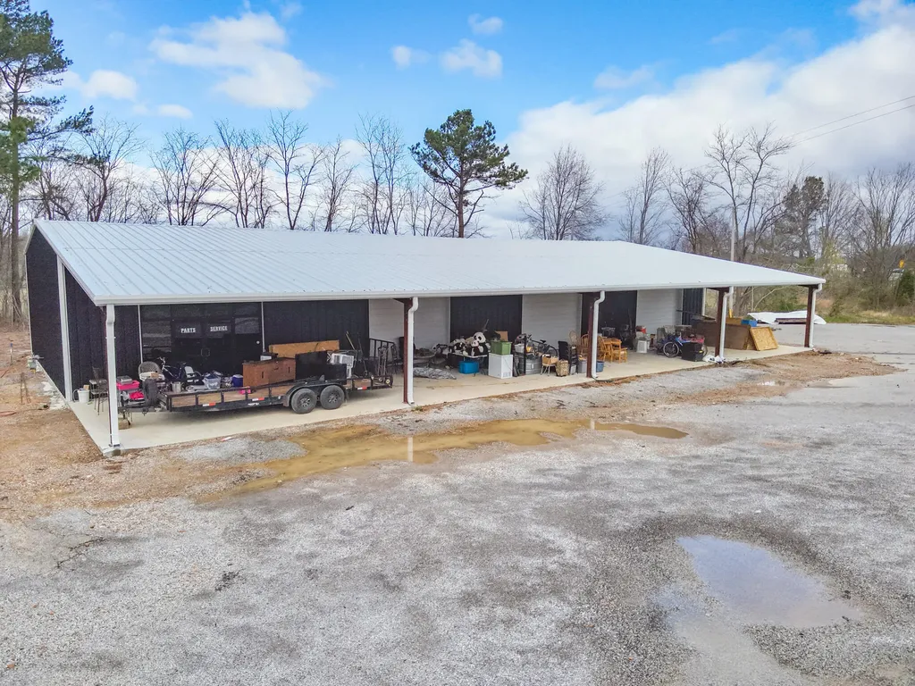 1870 Mayfield Highway Benton KY 42025